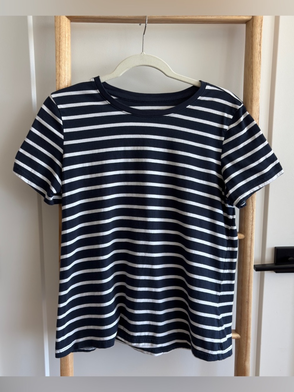 EUC Pact Women’s Organic Softspun Crew Neck Tee (Medium)